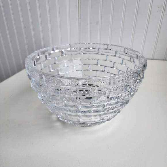 Mikasa Palazzo Crystal Bowl 9” Clear Brick Pattern Centerpiece Cri - Picture 2 of 11